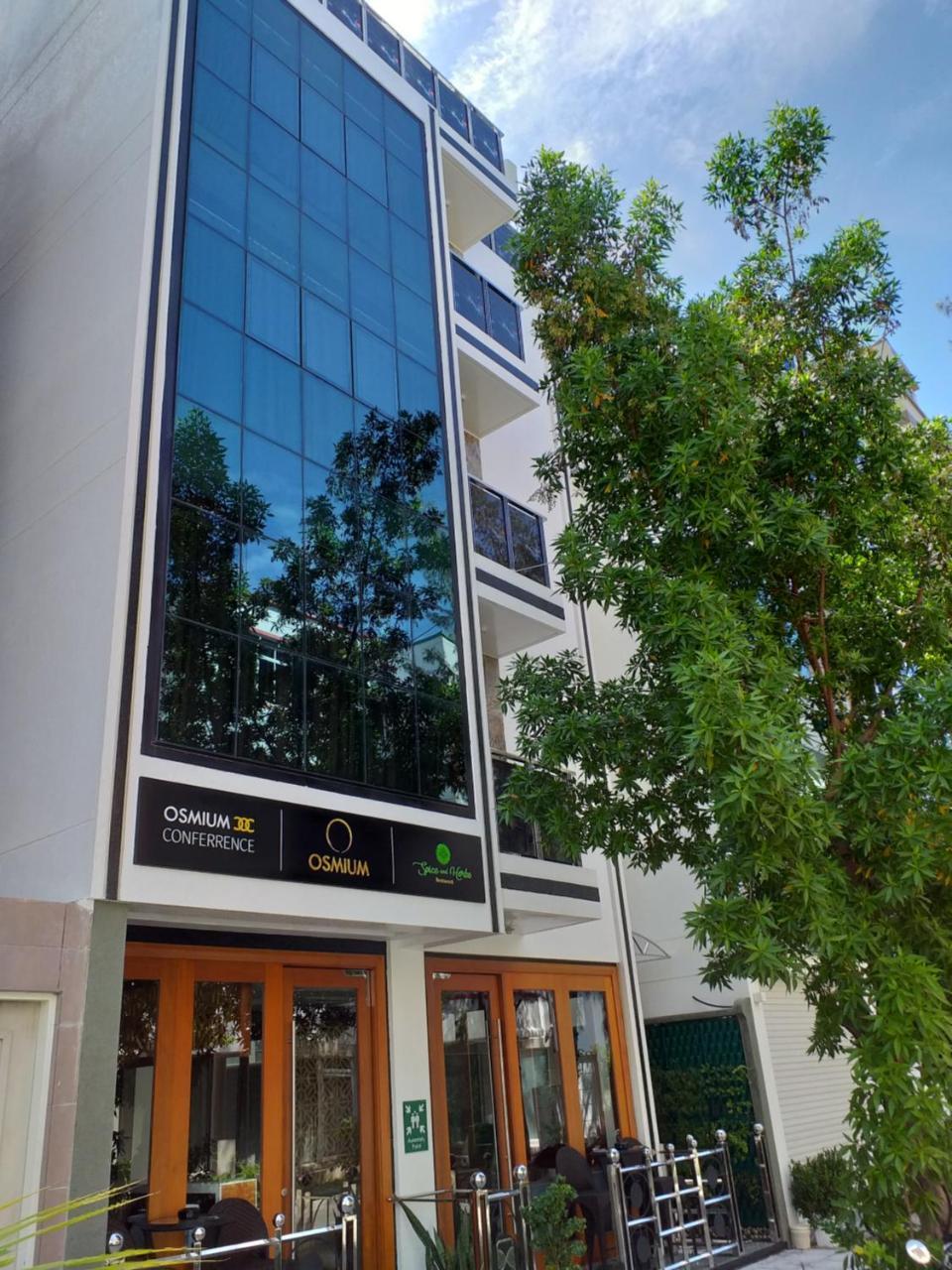 Osmium Hotel Хулхумале Екстериор снимка